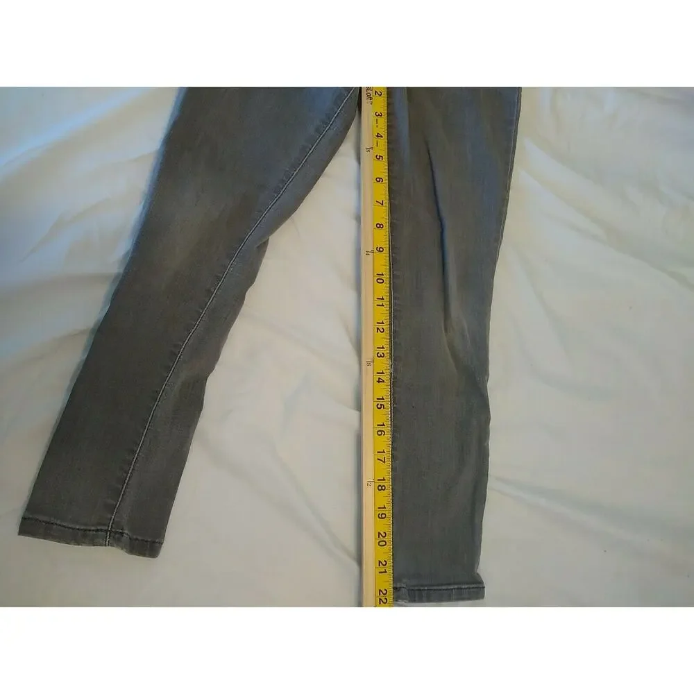 The Children's Place girls Lite Grey leggings/jeggings. Size 10 P3